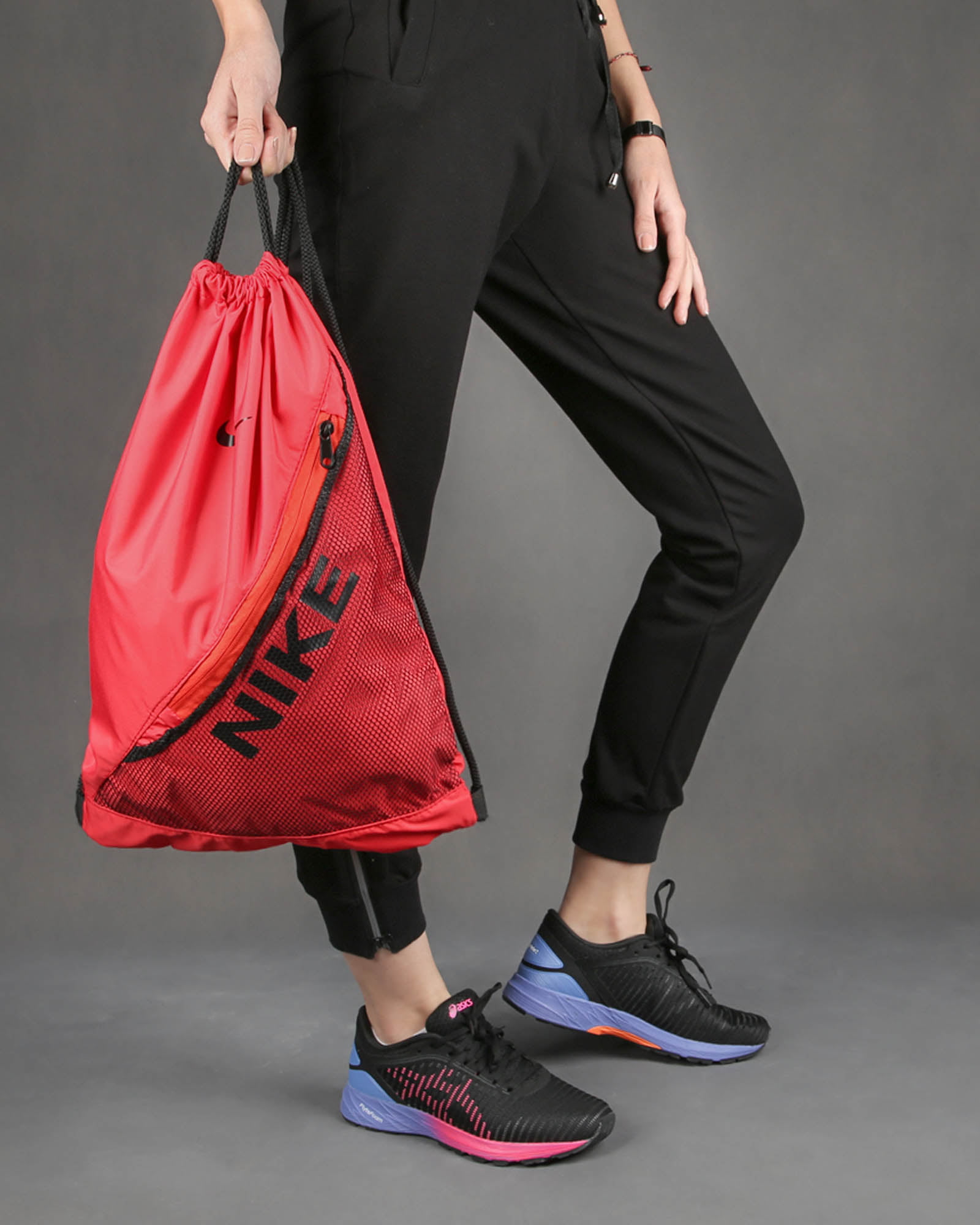 شوزبگ طرح نایکی- قرمز روشن- محیطی- روبرو