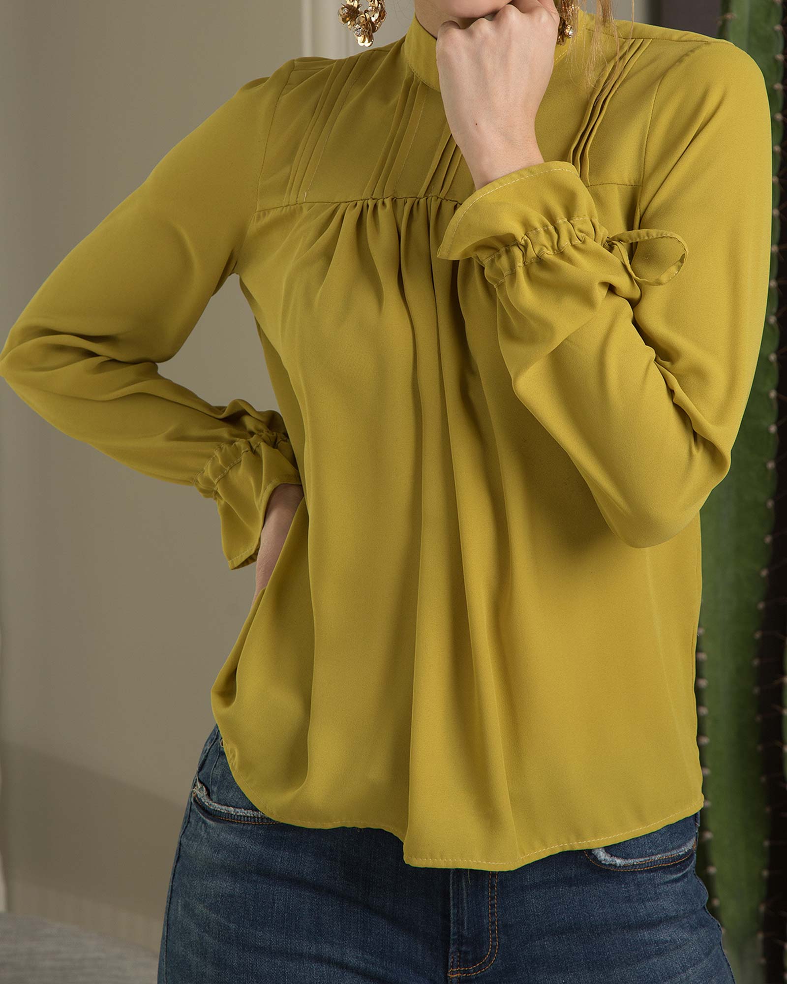 شومیز آستین بلند پلیسه‌دار - خردلی - دخترانه