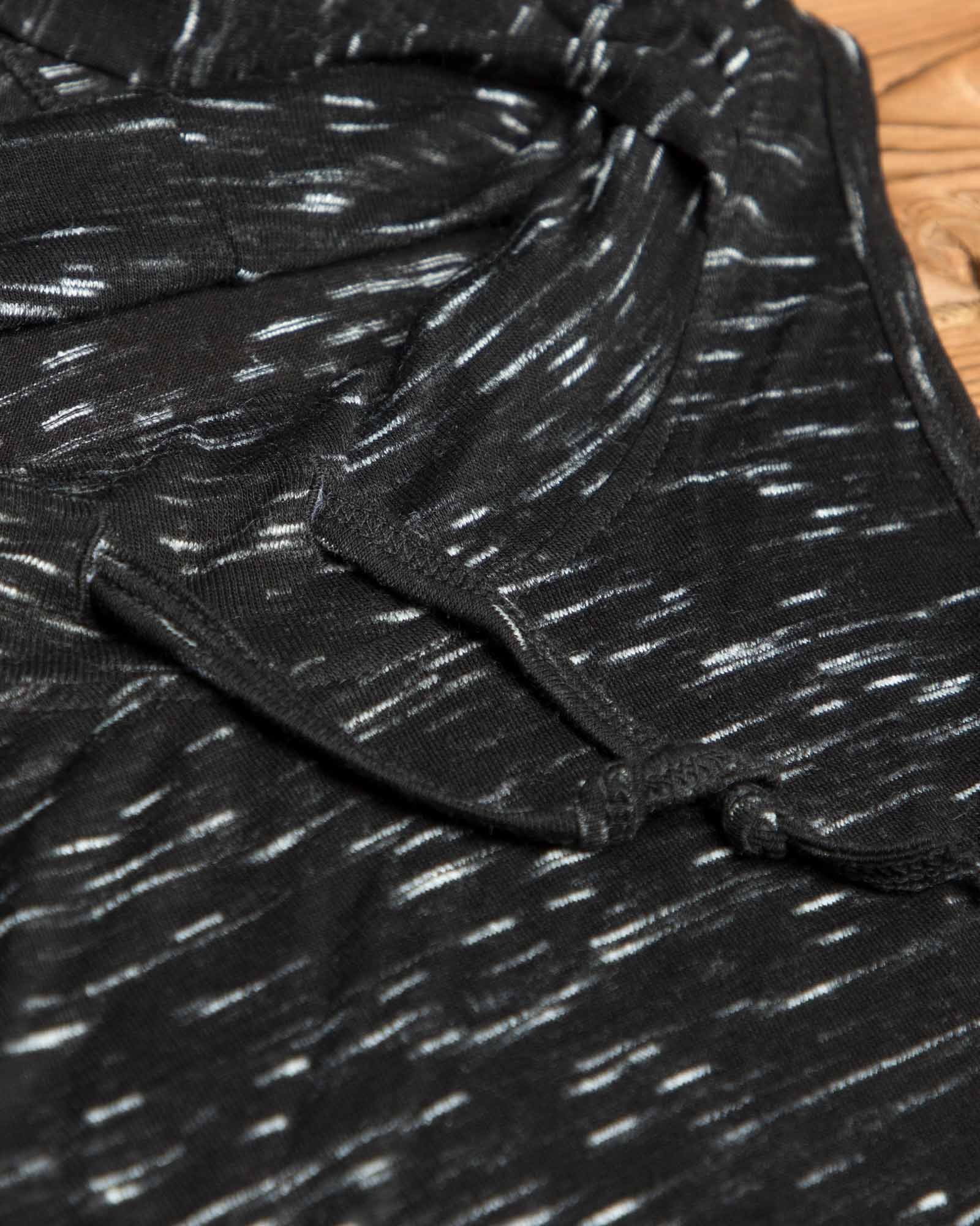 تاپ اسپرت کلاه‌دار - مشکی - بند کلاه