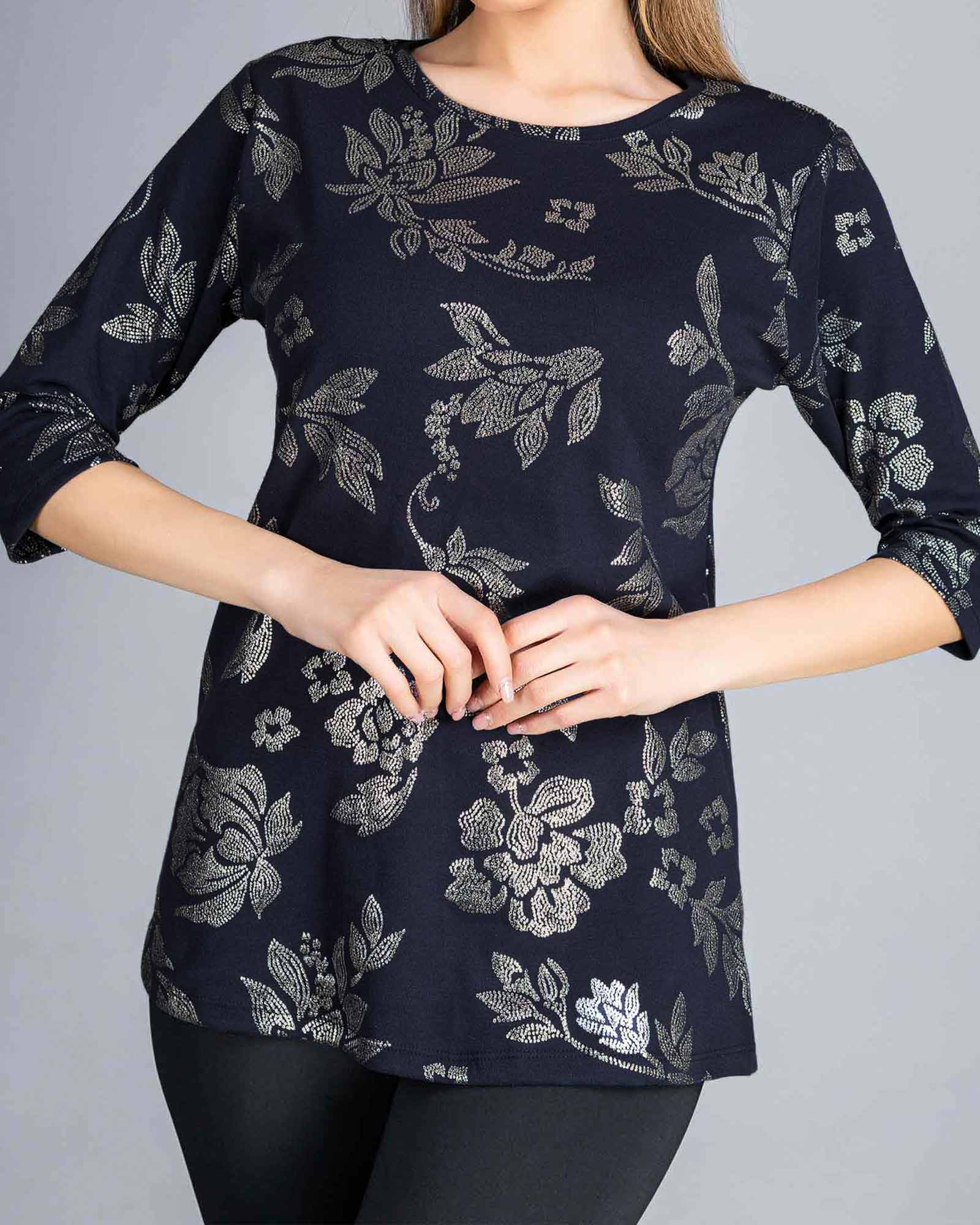 تونیک زنانه طرح برگ و گل - سرمه‌ای تیره - آستین سه ربع-روبه-رو