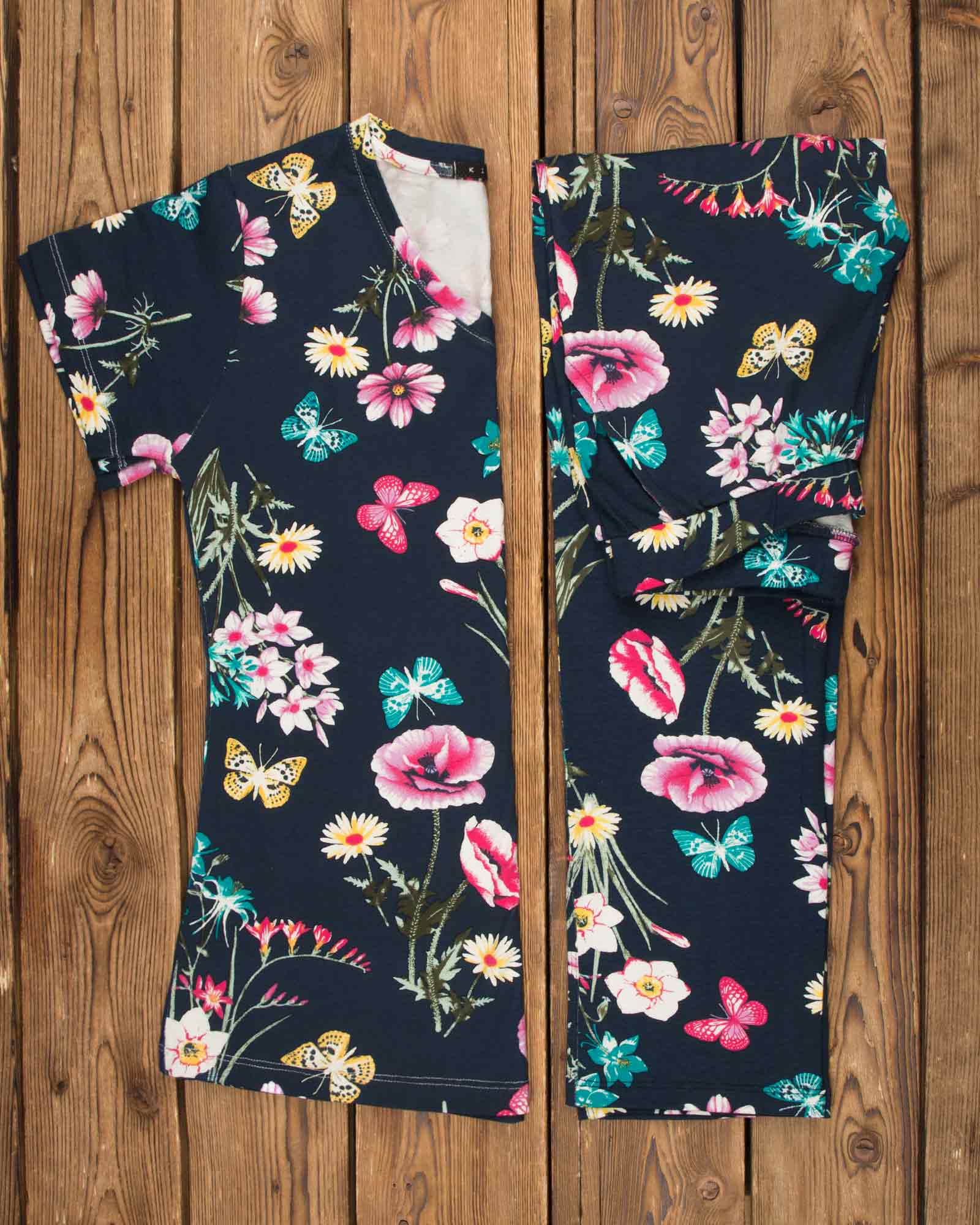 ست بلوز شلوار طرح دار زنانه- چندرنگ - محیطی