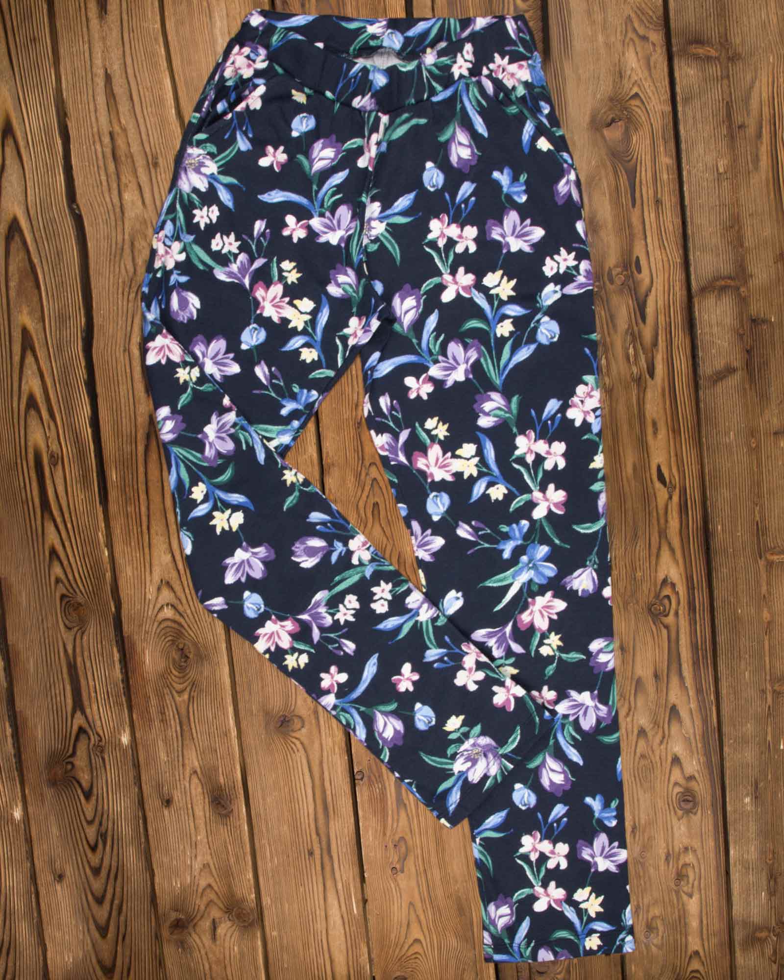 شلوار طرح دار زنانه - سرمه ای- روبه-رو