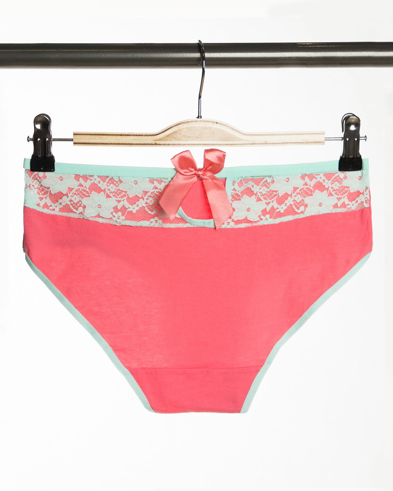 شورت زنانه ساده- صورتی روشن- پشت