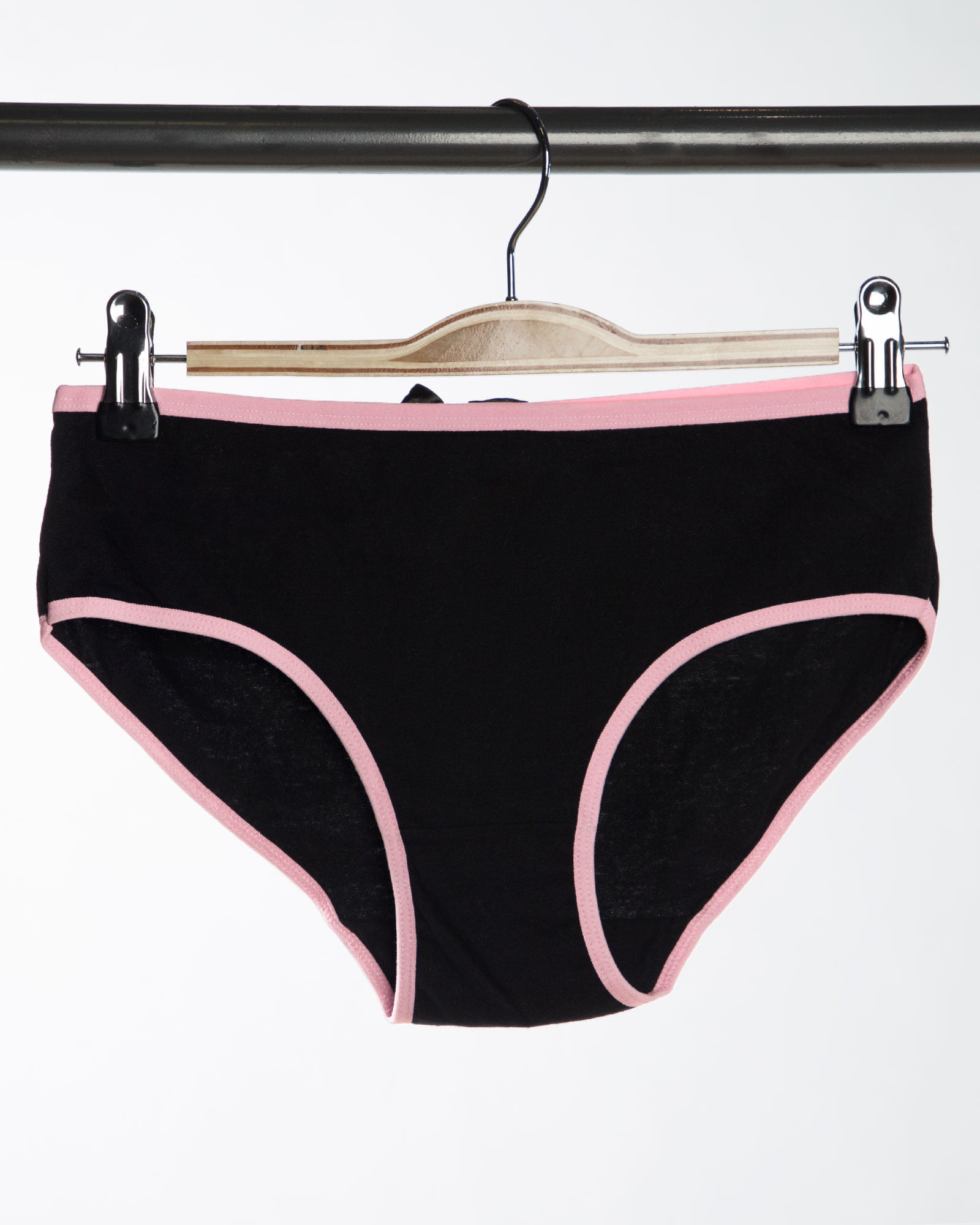 شورت زنانه طرح دار- مشکی- روبه-رو