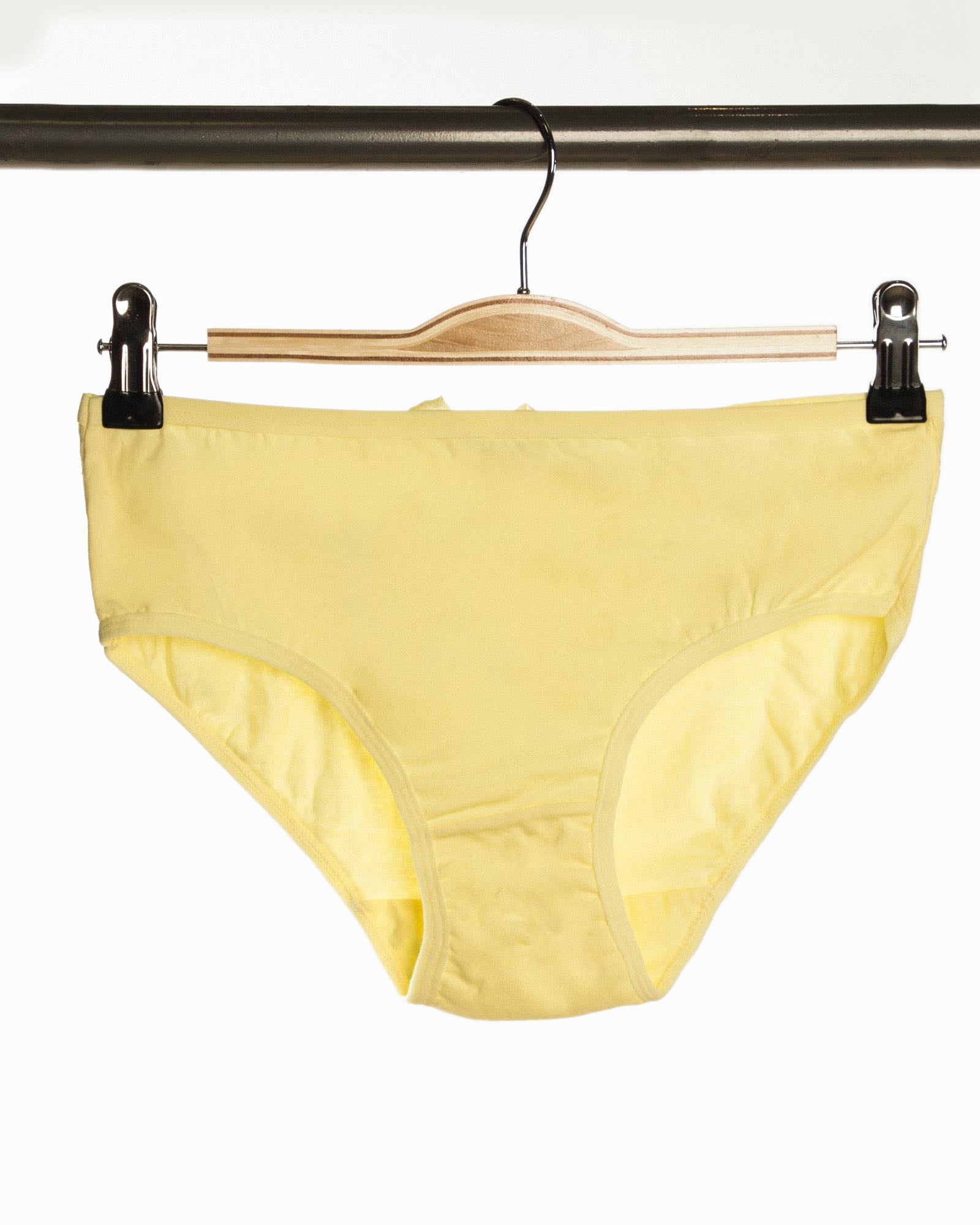 شورت نخی زنانه- زرد- روبه-رو