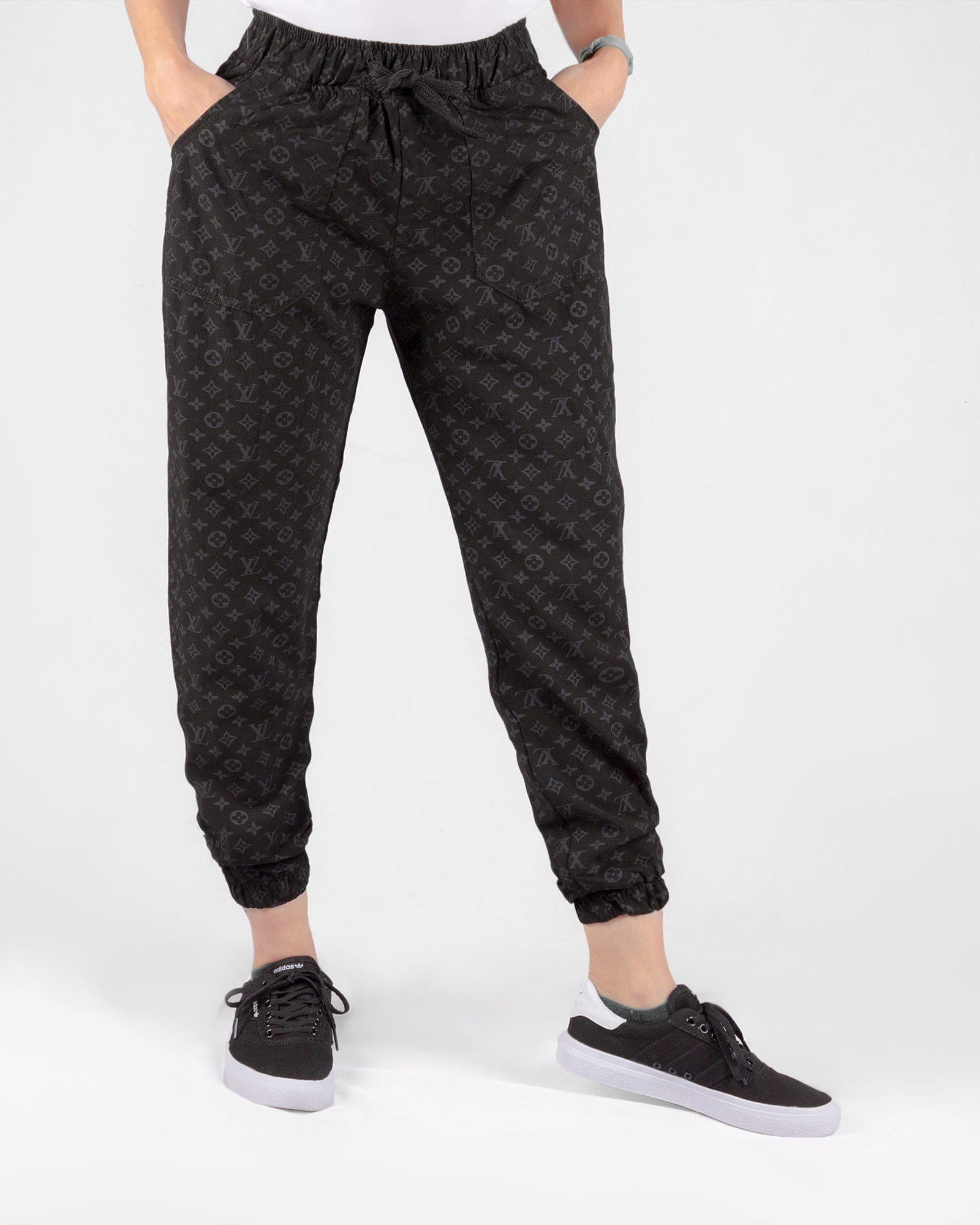 شلوار اسلش دخترانه طرح دار- مشکی- روبرو