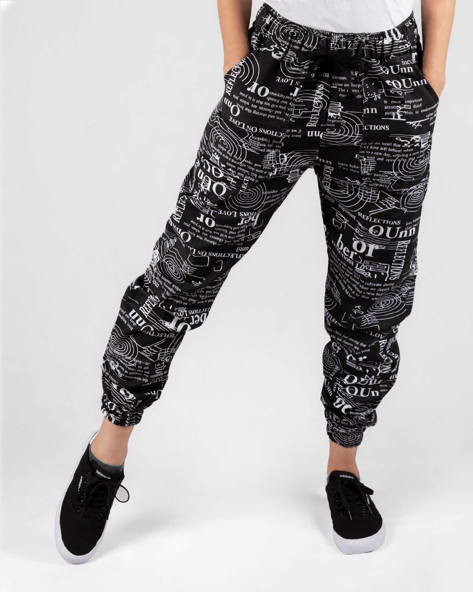 شلوار اسلش دخترانه مشکی- روبرو محیطی