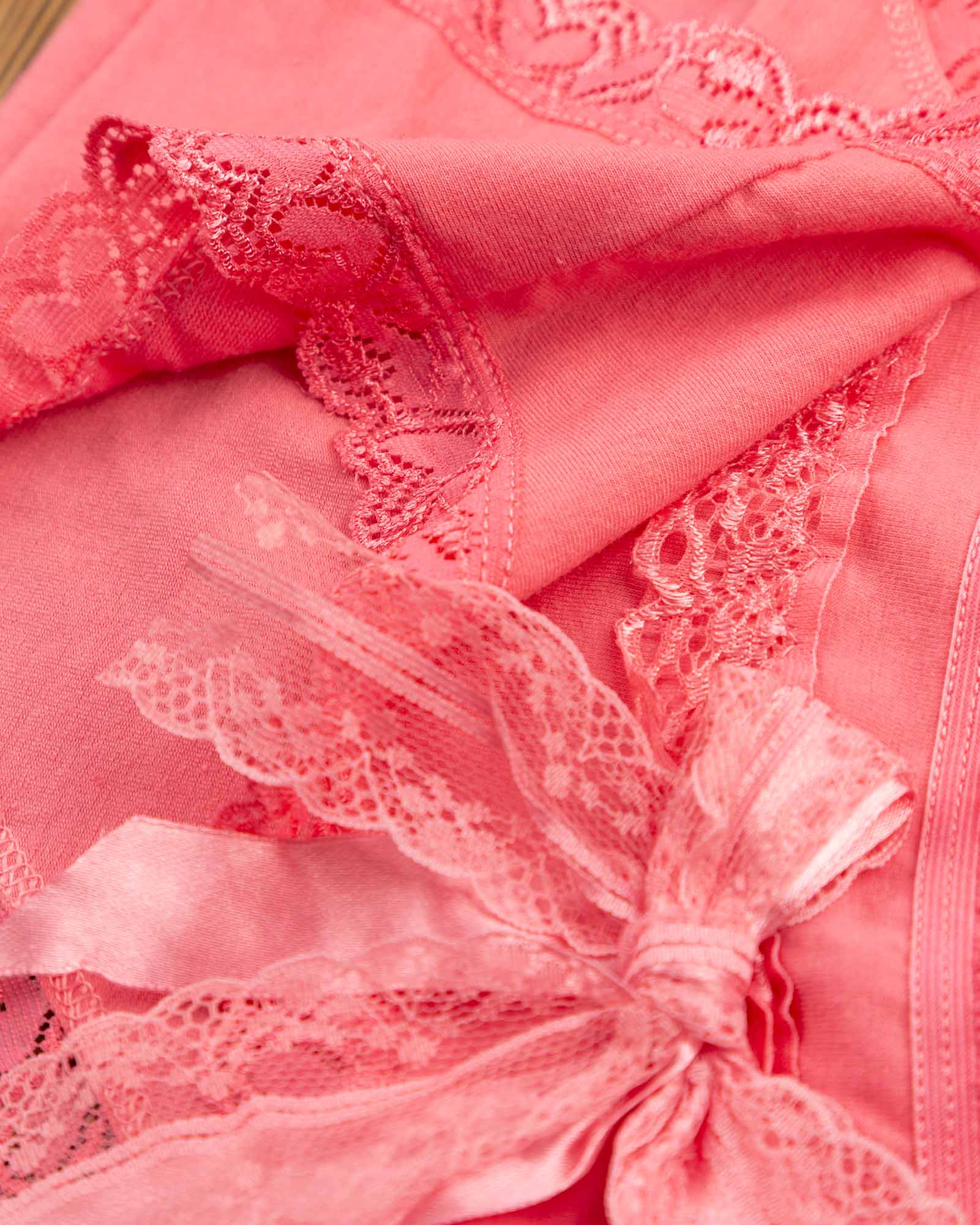 شورت نخی- صورتی تیره- طرح