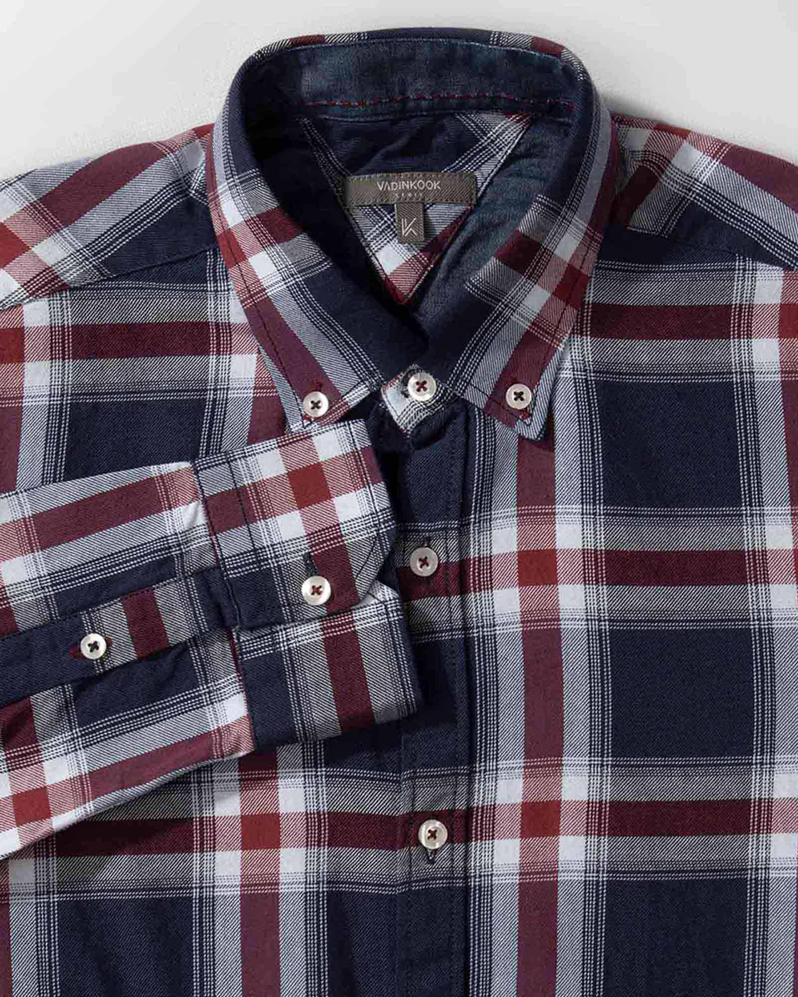 پیراهن مردانه چهارخانه- سرمه ای- نمای روبرو