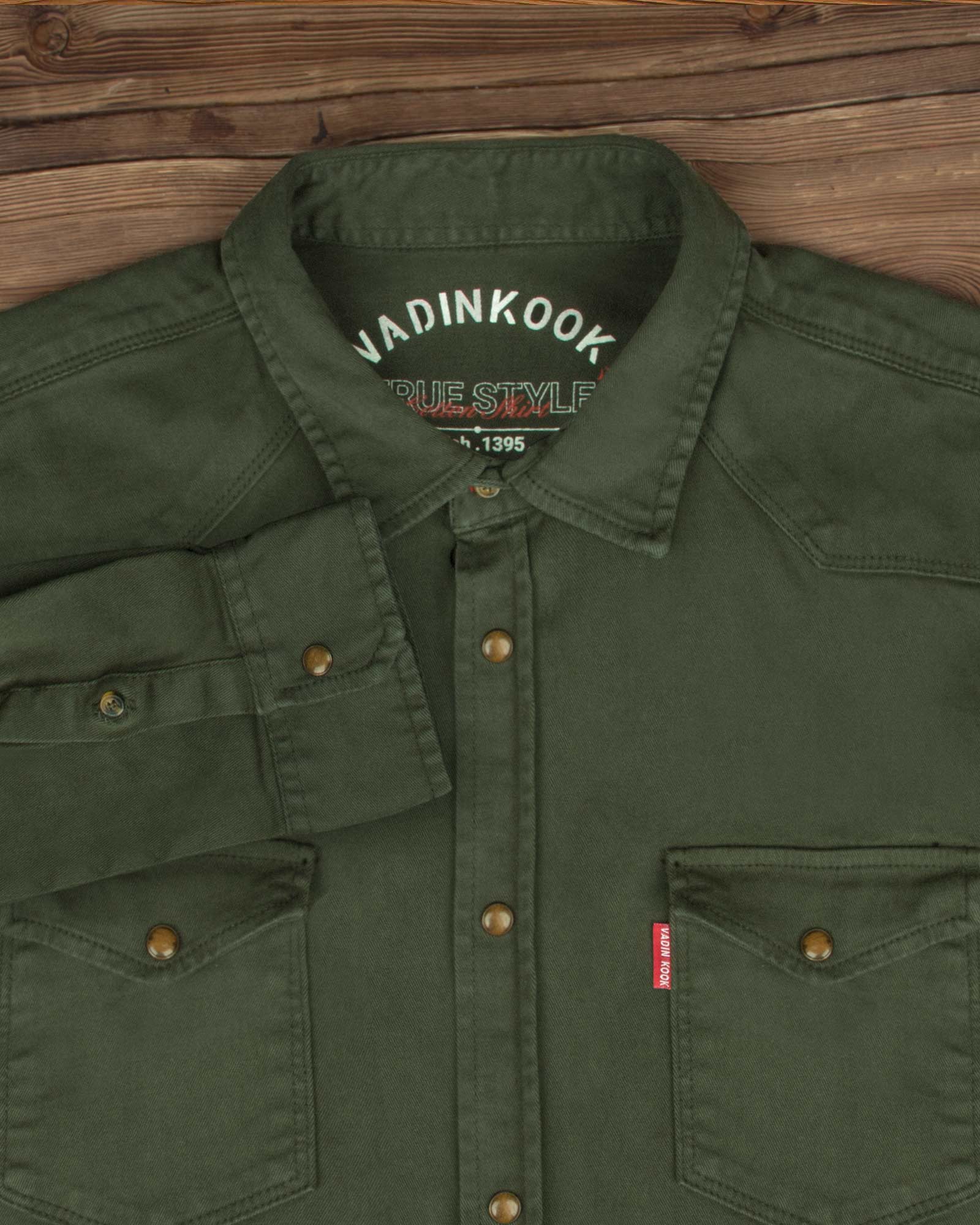 پیراهن کتان ساده مردانه- یشمی- نمای روبرو