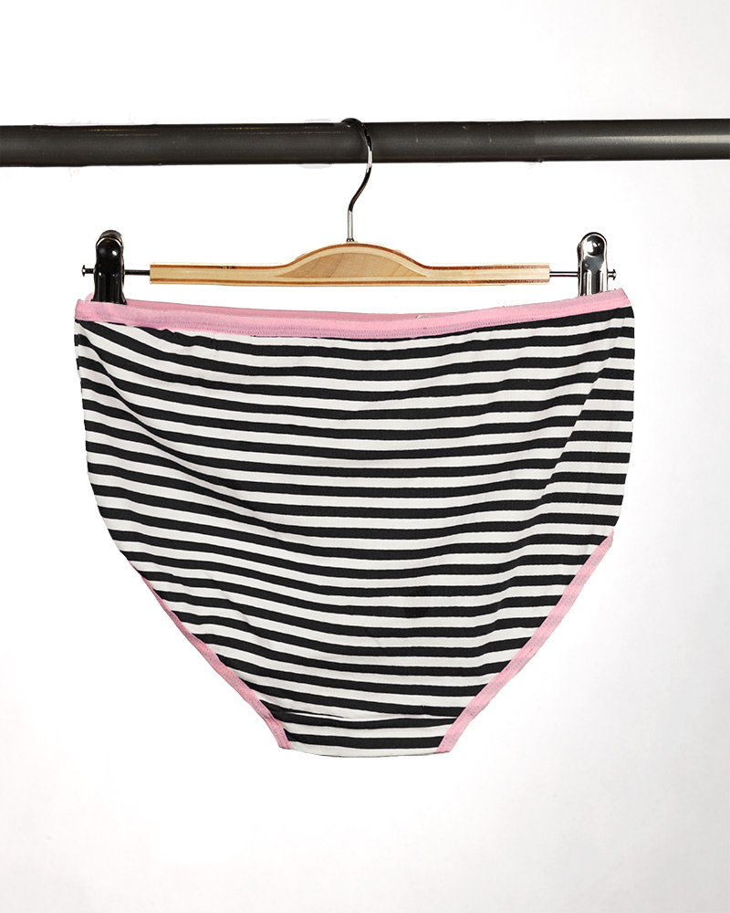 شورت زنانه W28-T7- مشکی (2)