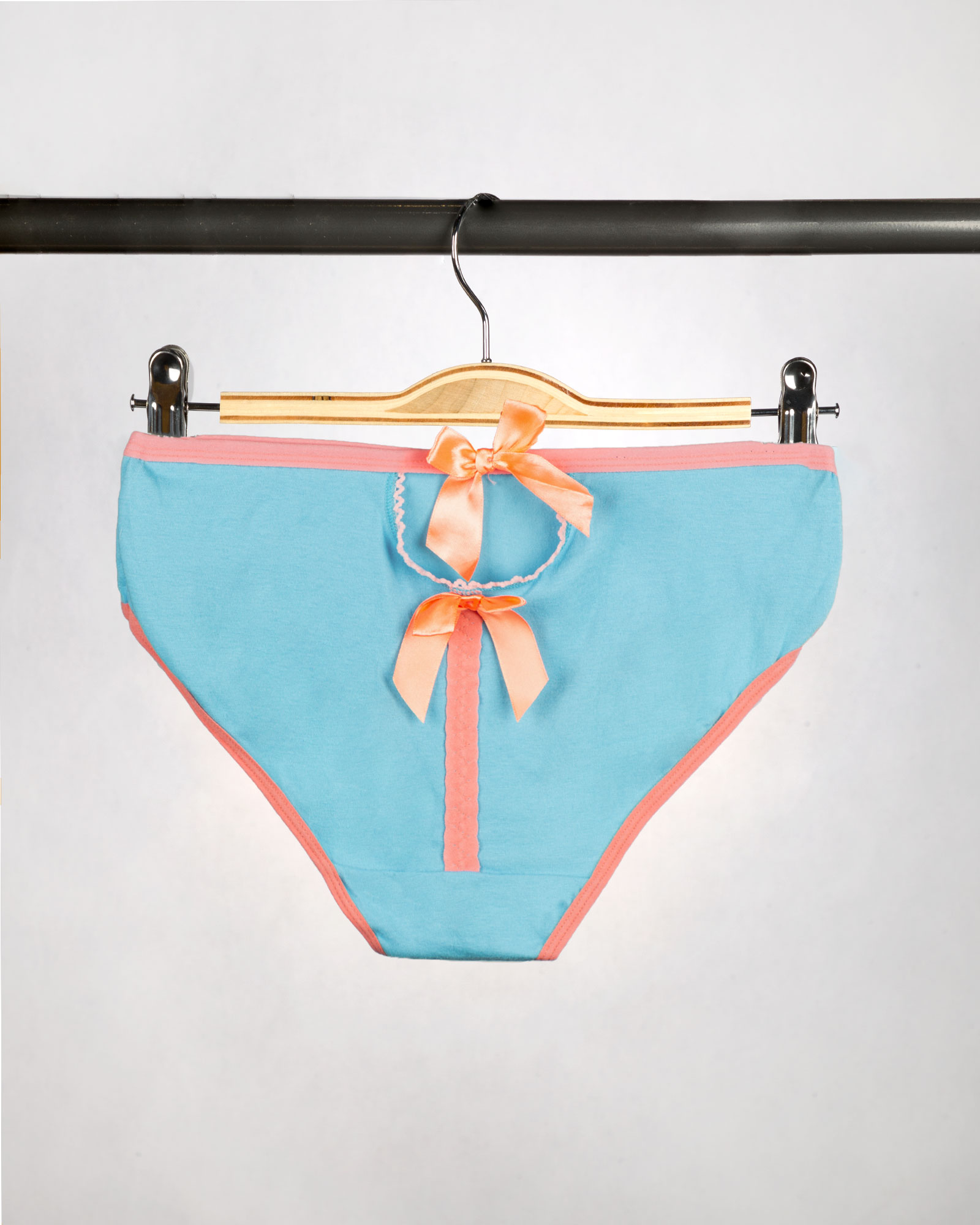 شورت زنانه W28-T5- آبی آسمانی (1)