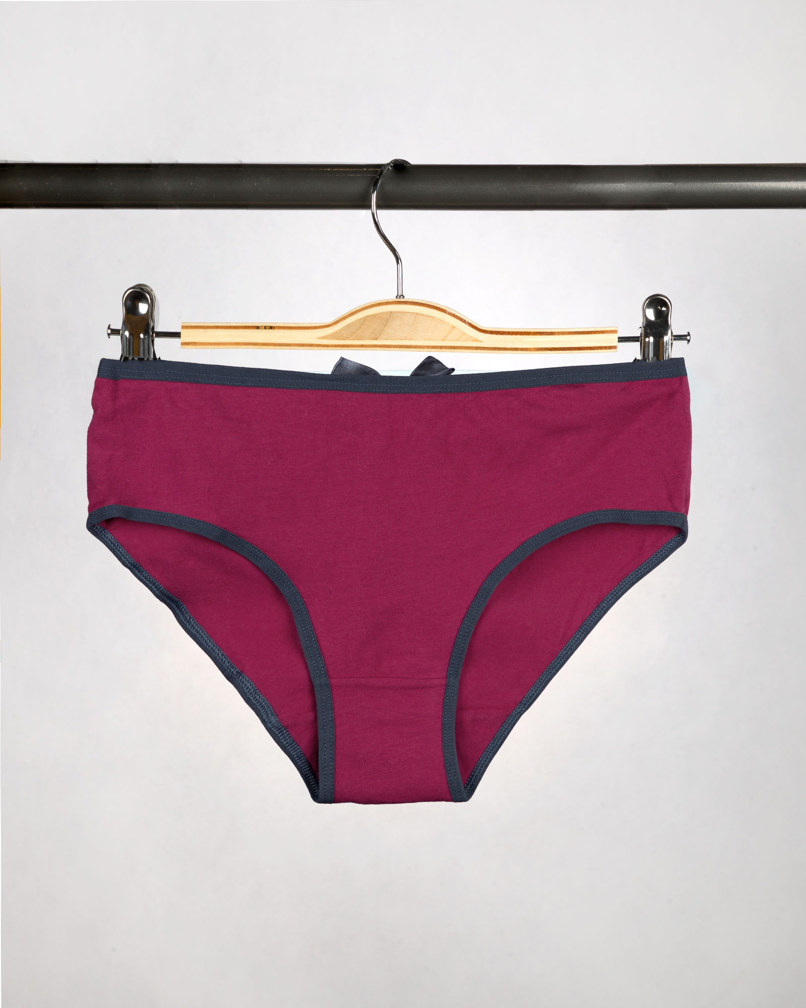 شورت زنانه W28-T5- ارغوانی (1)