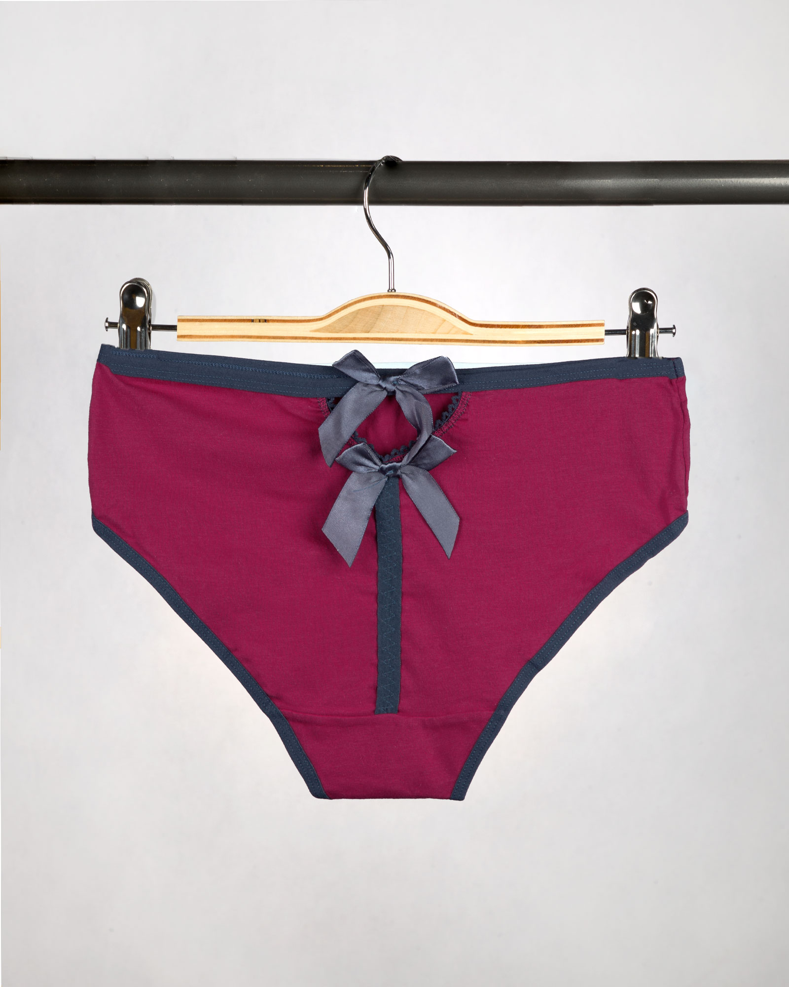 شورت زنانه W28-T5- ارغوانی (3)