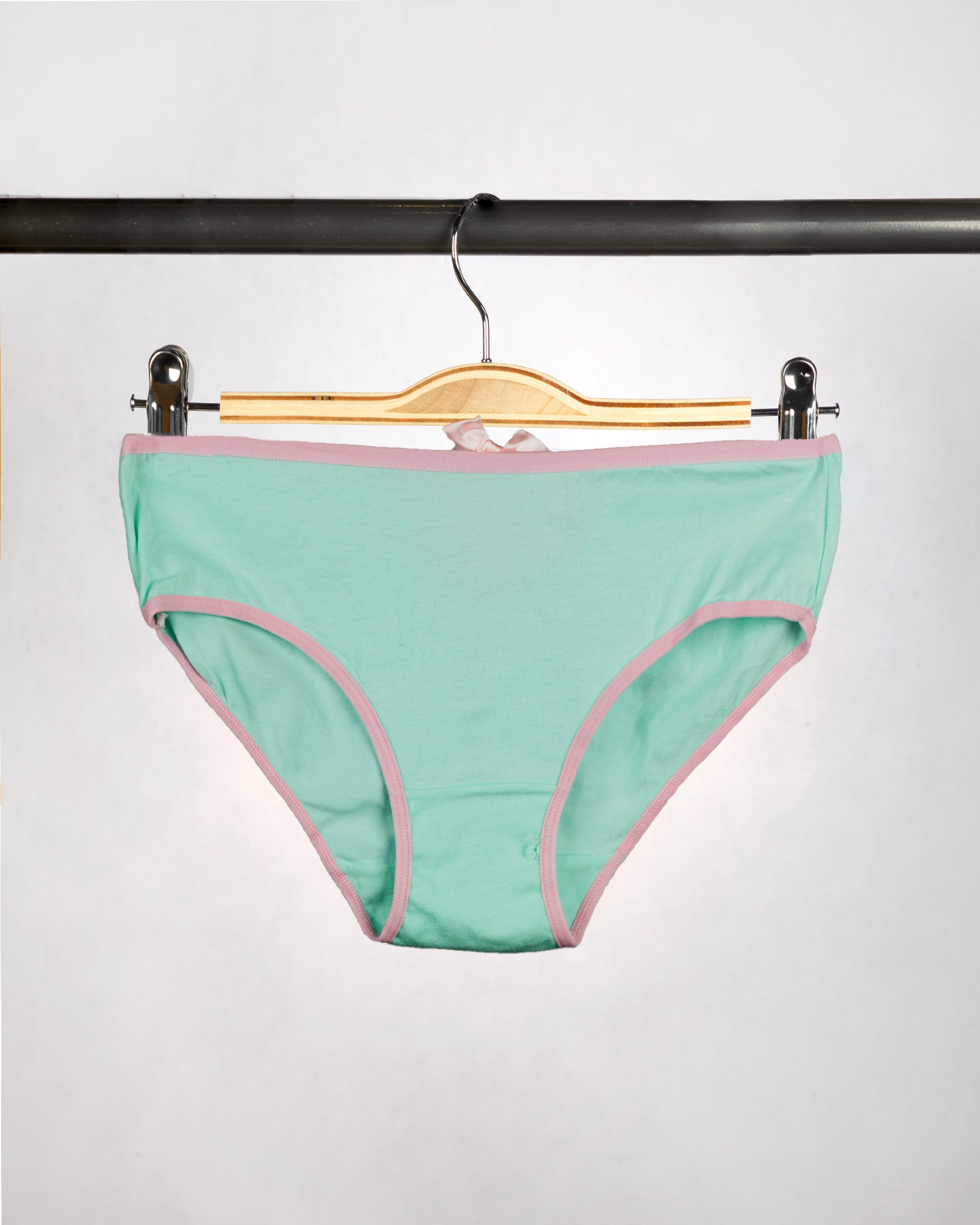 شورت زنانه W28-T5- سبز زمردی (2)