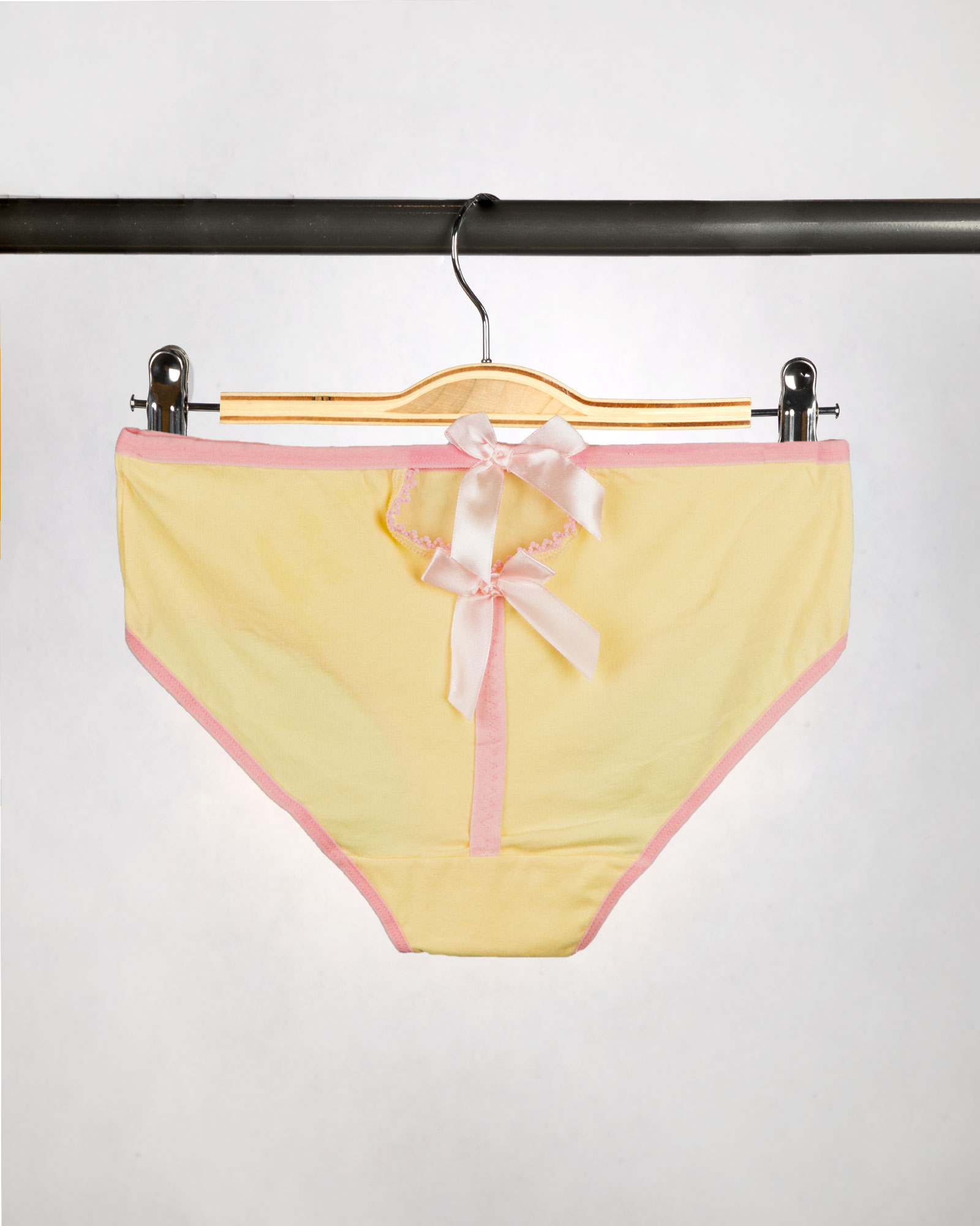 شورت زنانه W28-T5- لیمویی (3)