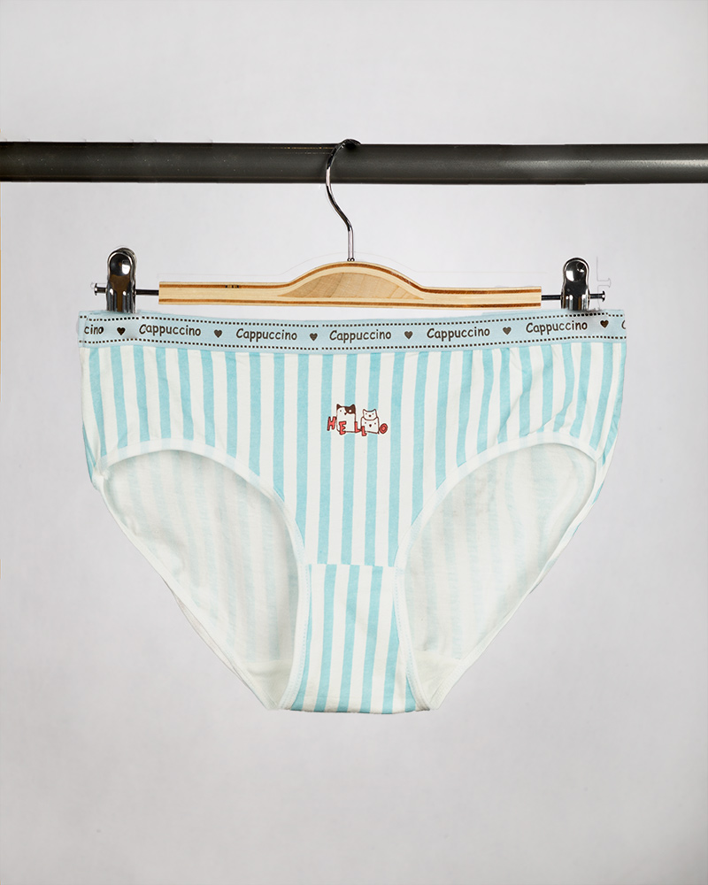 شورت زنانه W28-T6- آبی آسمانی (2)