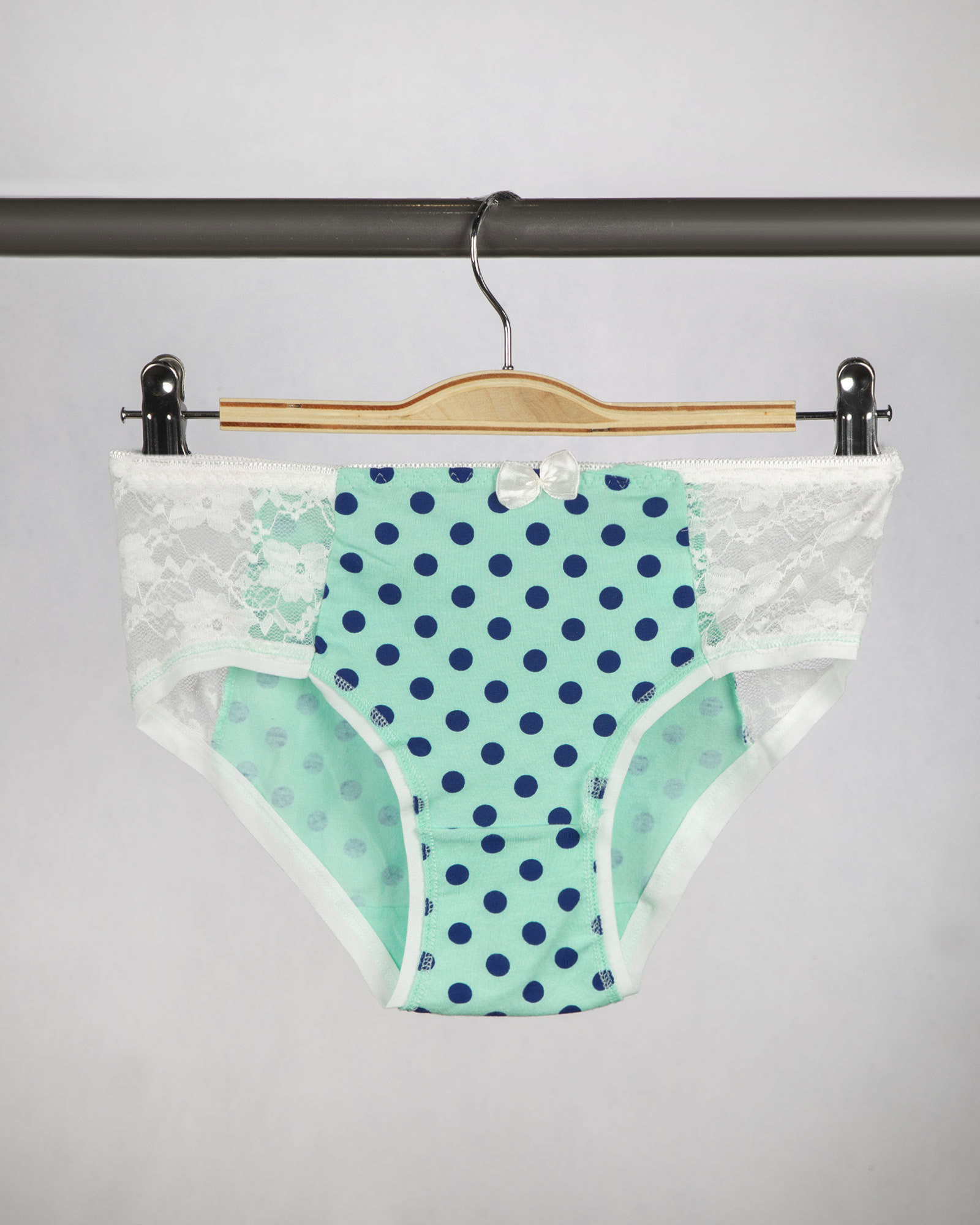 شورت زنانه W28-T1- سبز زمردی (1)