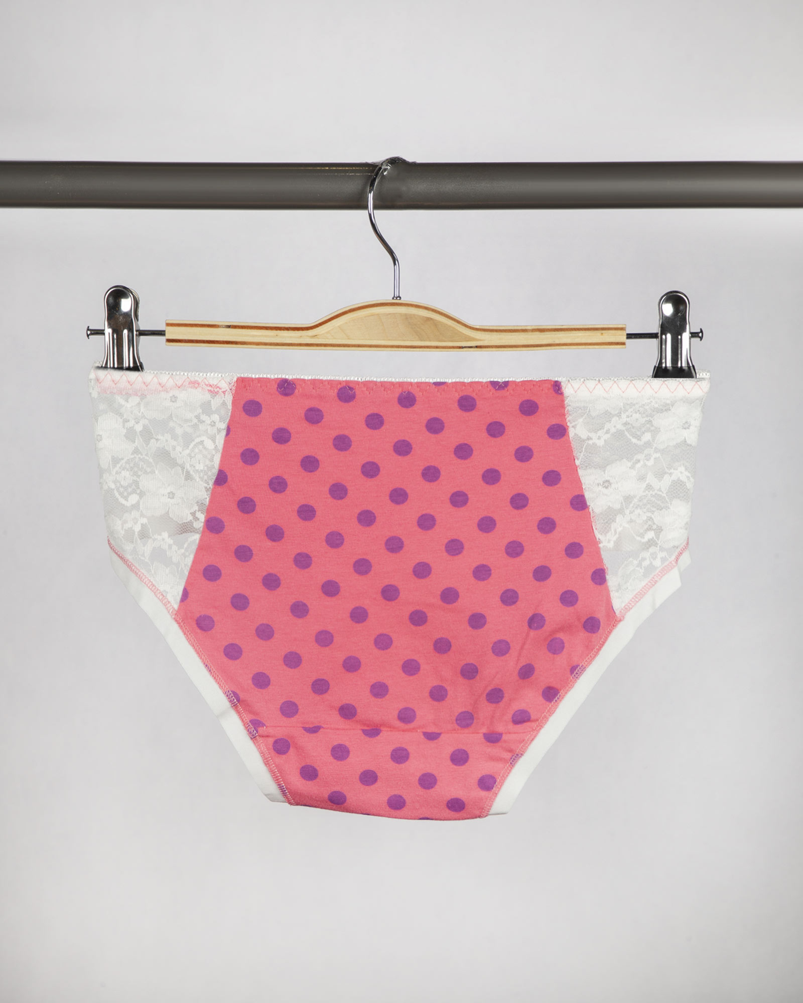 شورت زنانه W28-T1- صورتی تیره (2)