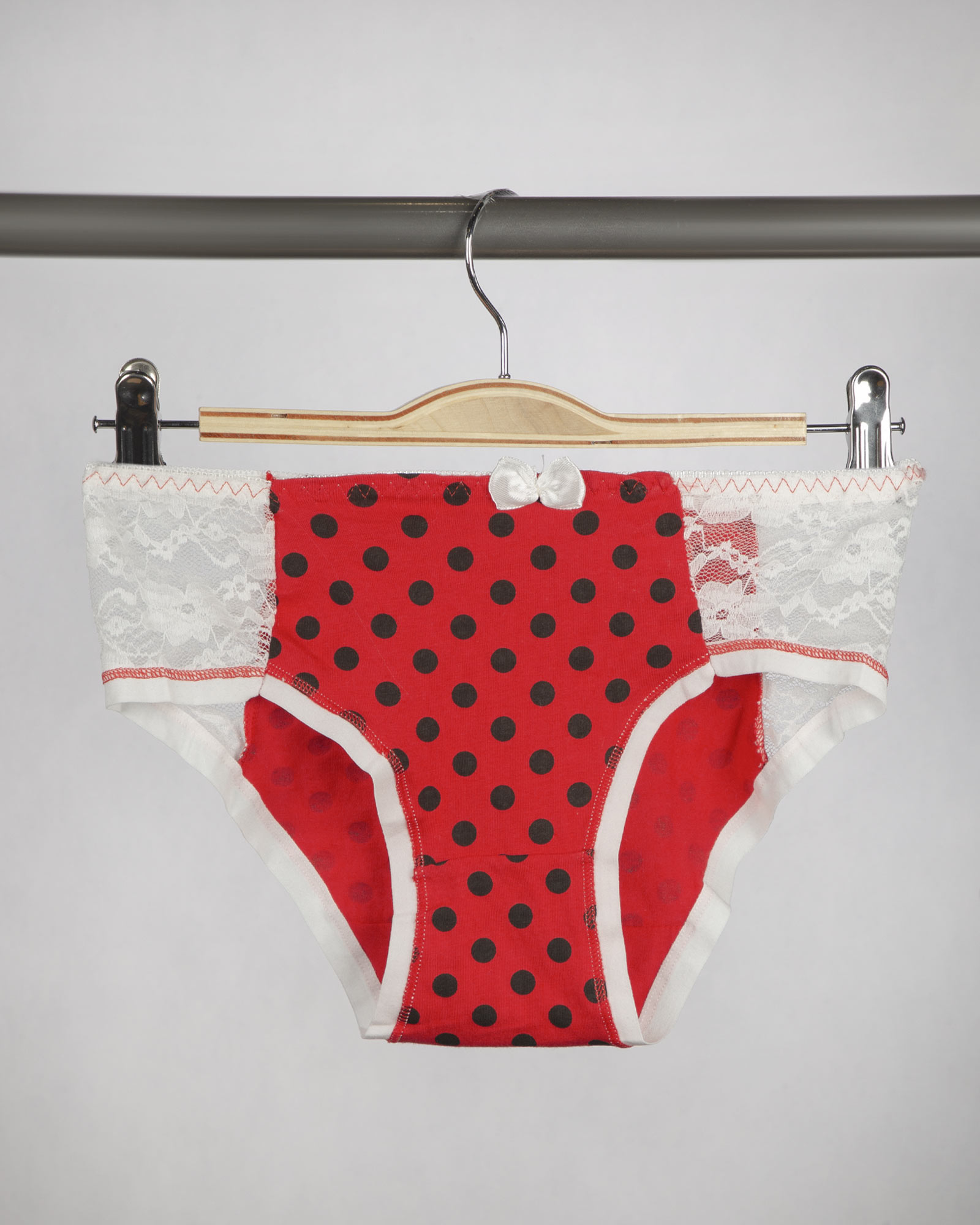 شورت زنانه W28-T1- قرمز (1)