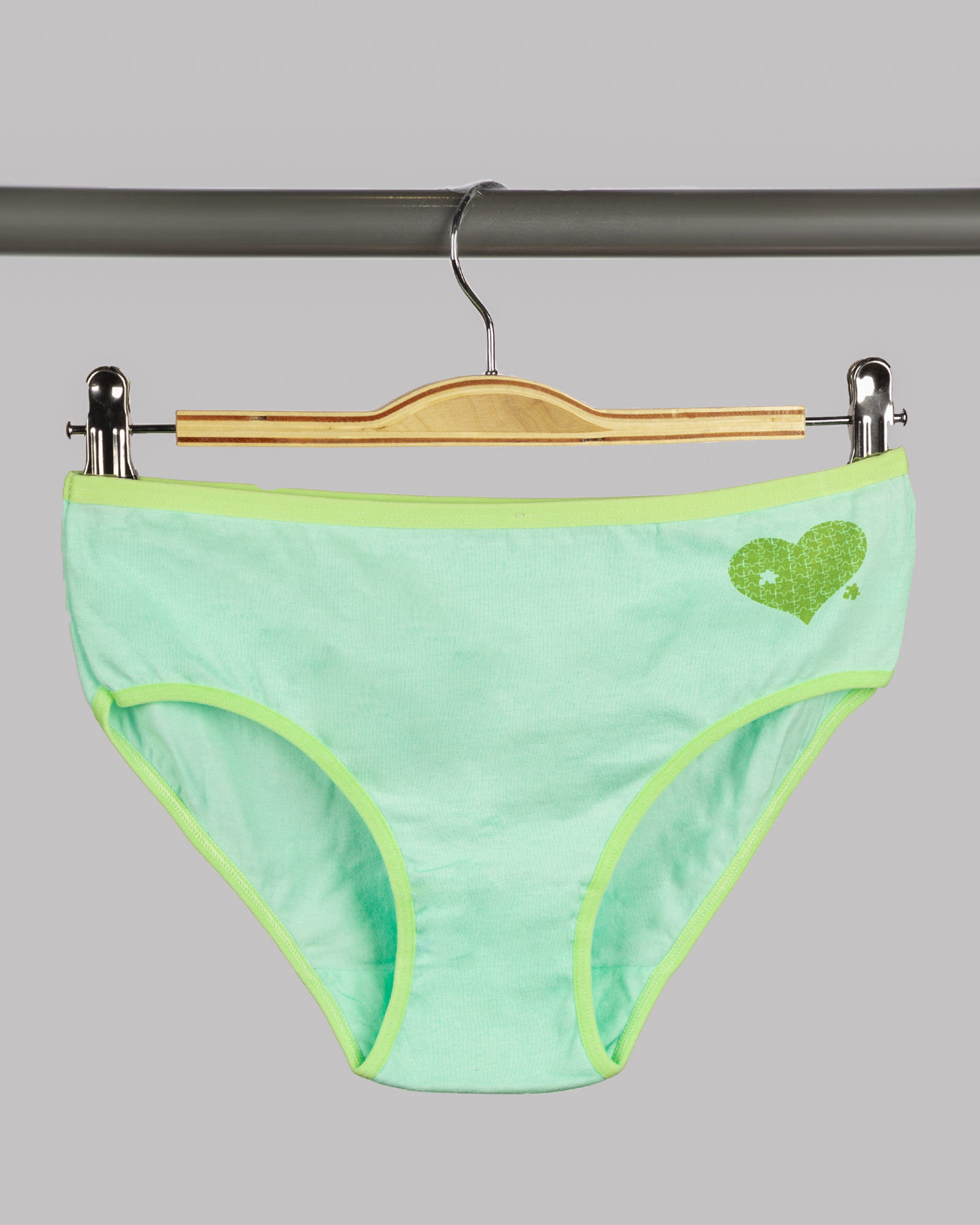 شورت زنانه W28-T2- سبز زمردی (2)