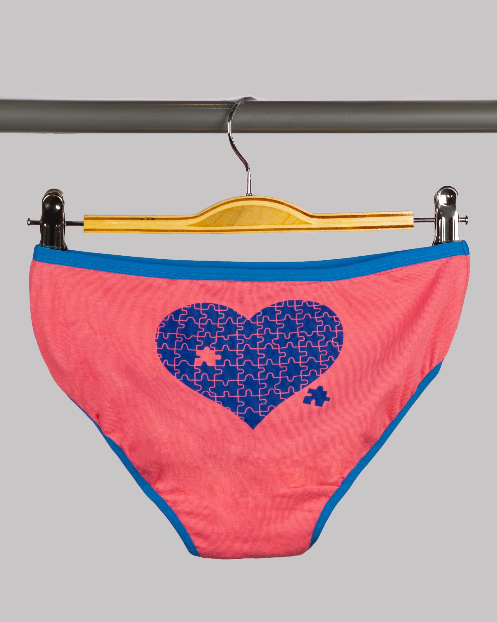 شورت زنانه W28-T2- صورتی تیره (1)