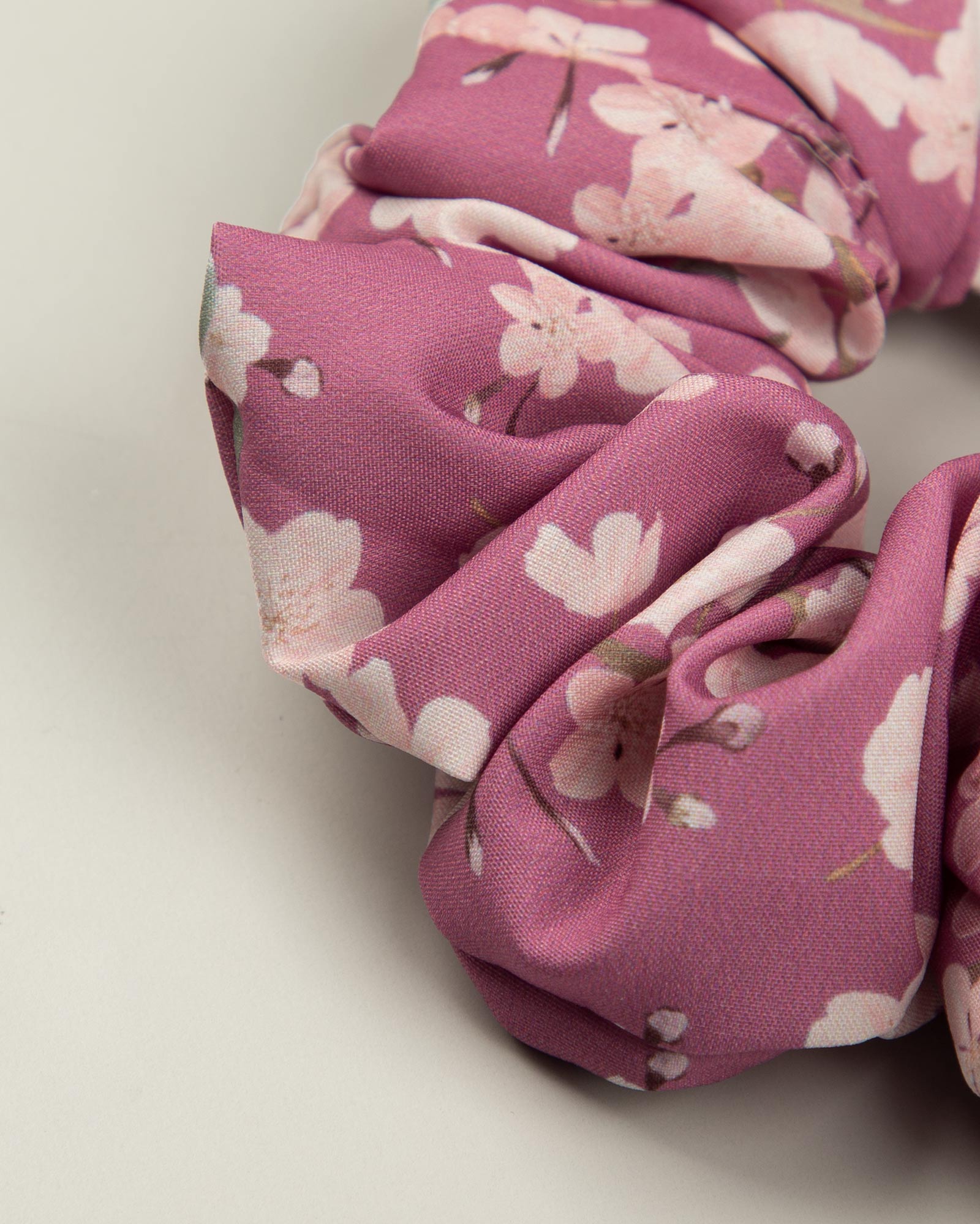 کش مو زناانه-خرید کش مو زنانه- کش سر زنانه- کش مو دخترانه- خرید کش مو دخترانه- خرید انلاین کش مو- قیمت کش مو