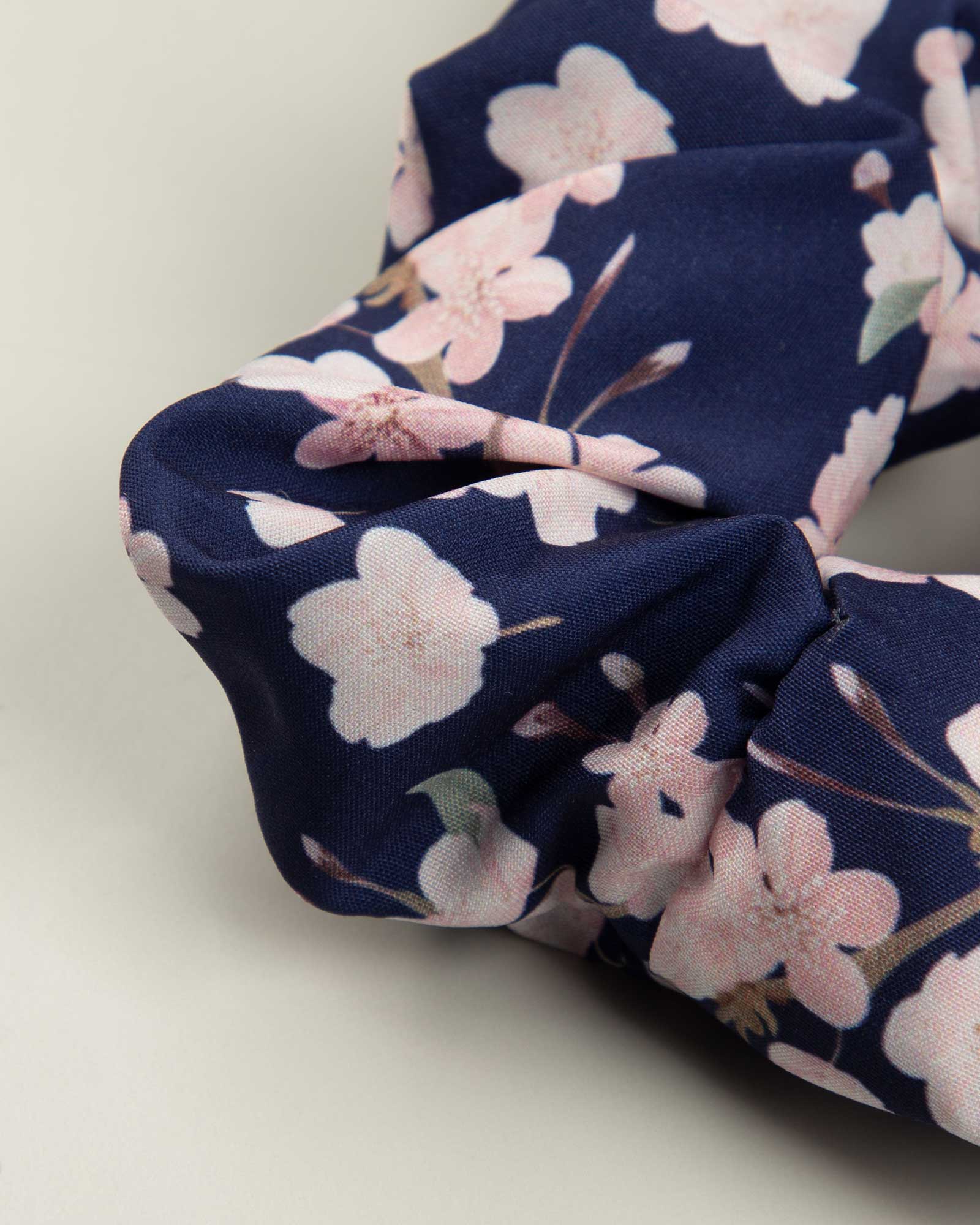 کش مو زناانه-خرید کش مو زنانه- کش سر زنانه- کش مو دخترانه- خرید کش مو دخترانه- خرید انلاین کش مو- قیمت کش مو