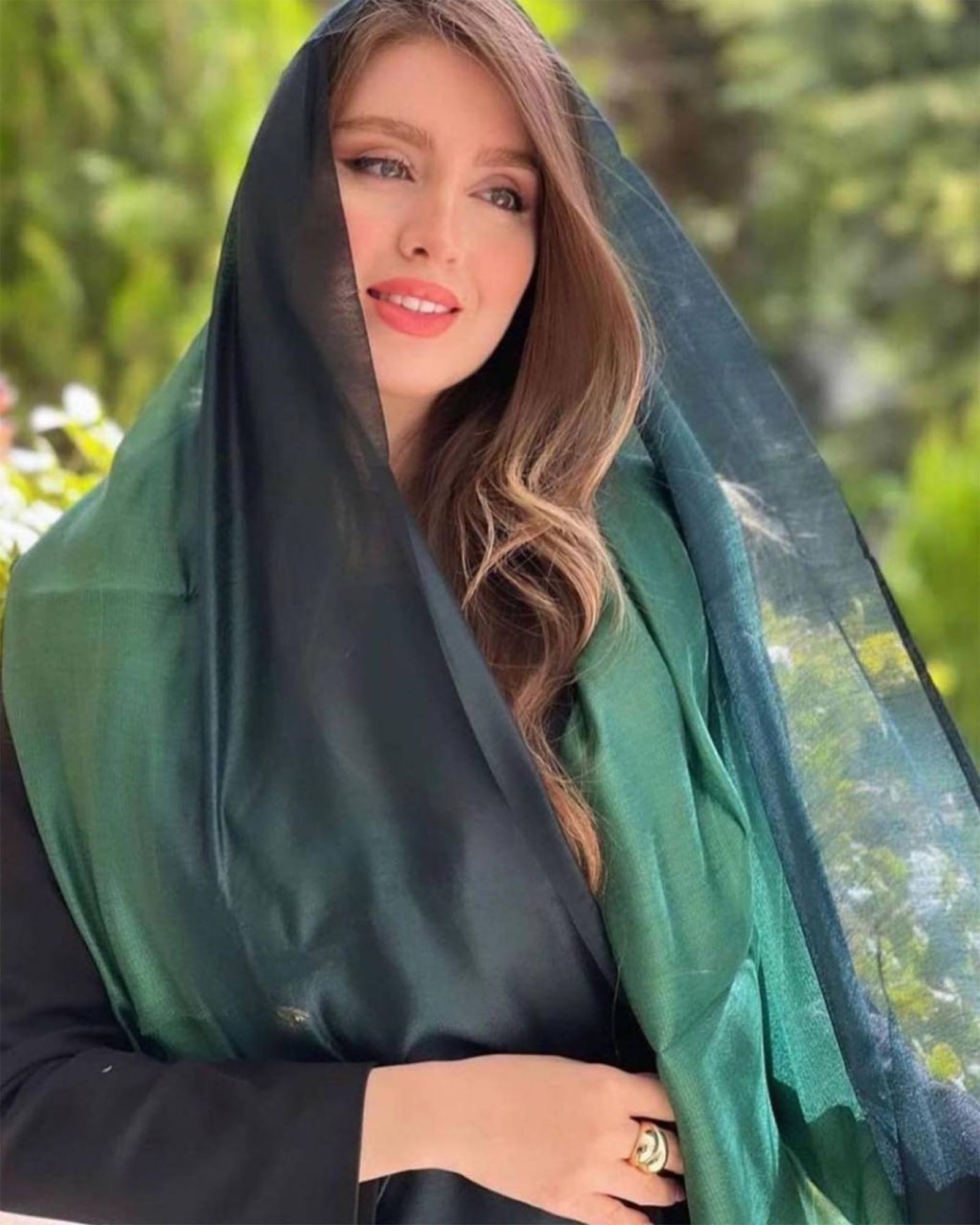 شال اسپرت زنانه 1079 - سبز خزه‌اى