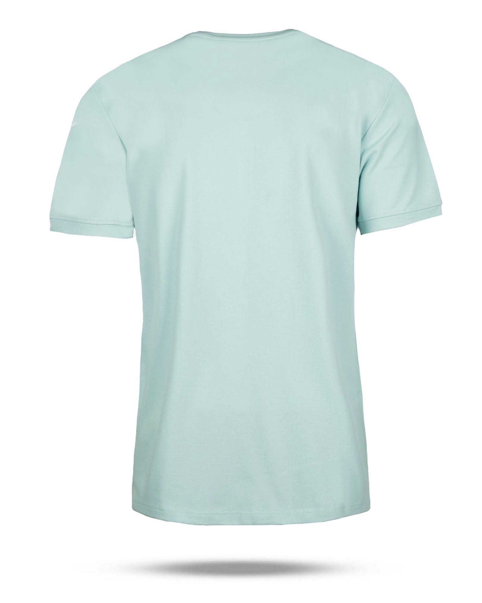 men's daily t-shirt which is minimal