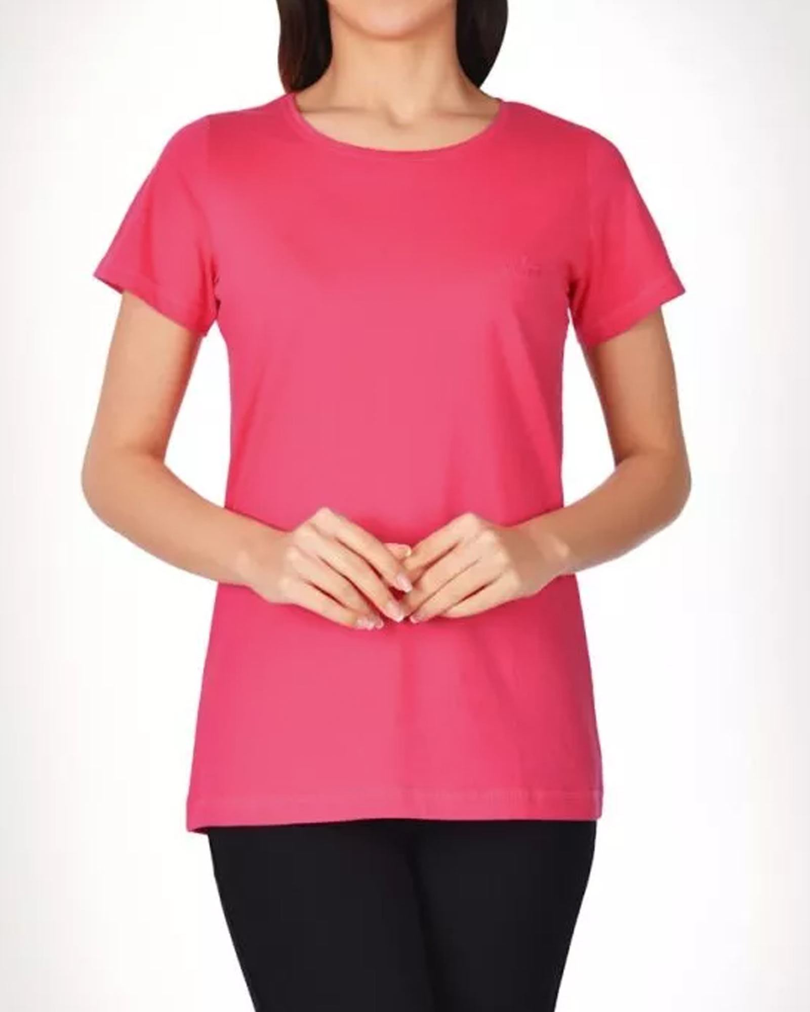 women's plain T-shirt which is popular in styles
