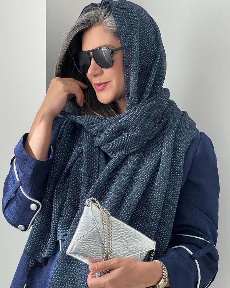 شال حریر پلیسه زنانه 4637 - سرمه‌ای