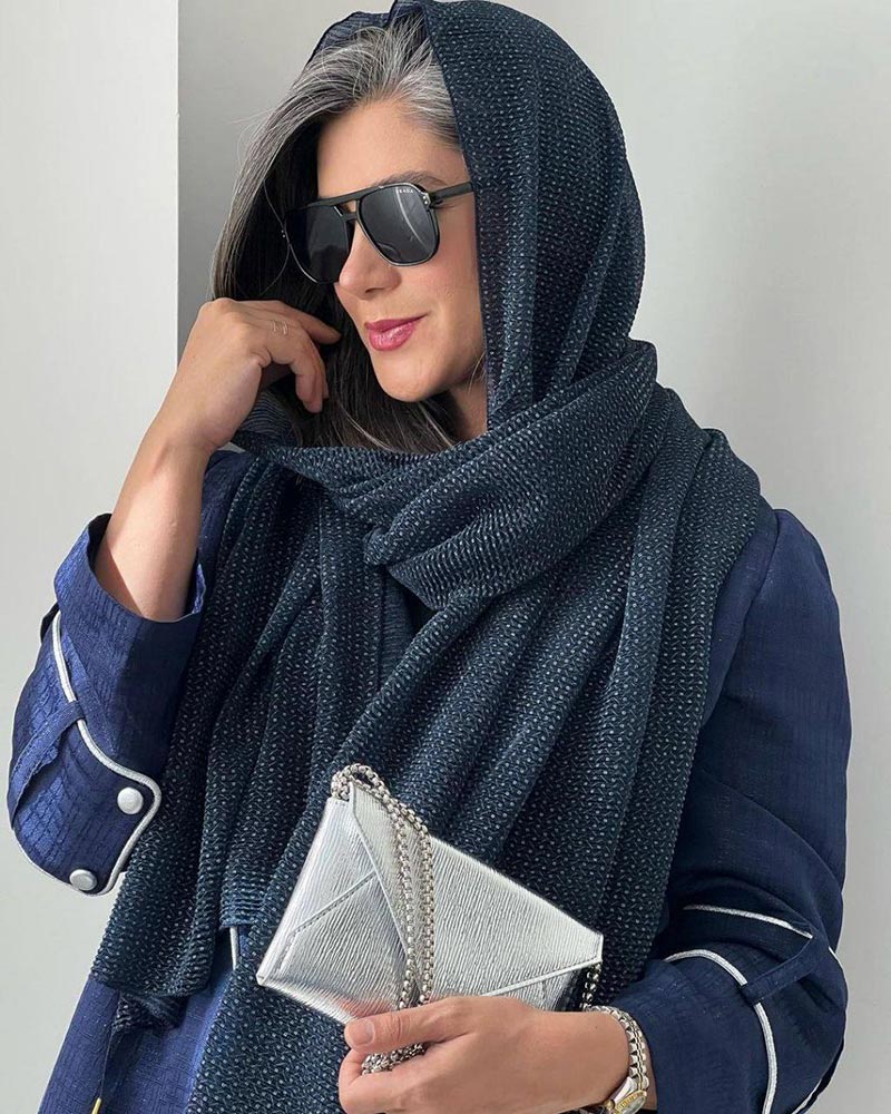 شال حریر پلیسه زنانه 4637 - سرمه‌ای تیره