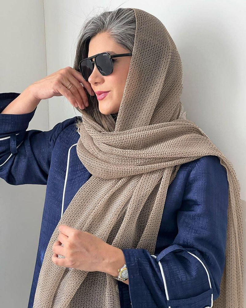 شال حریر پلیسه زنانه 4637 - خاکی