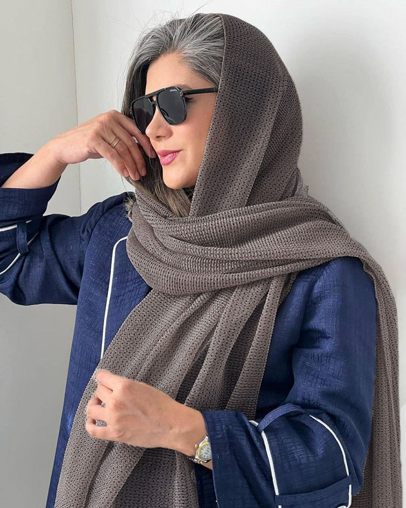 شال حریر پلیسه زنانه 4637 - قهوه‌ای روشن