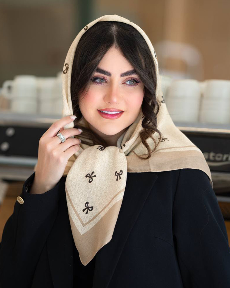 روسری نخی طرح پاپیون 7750 - کرمى