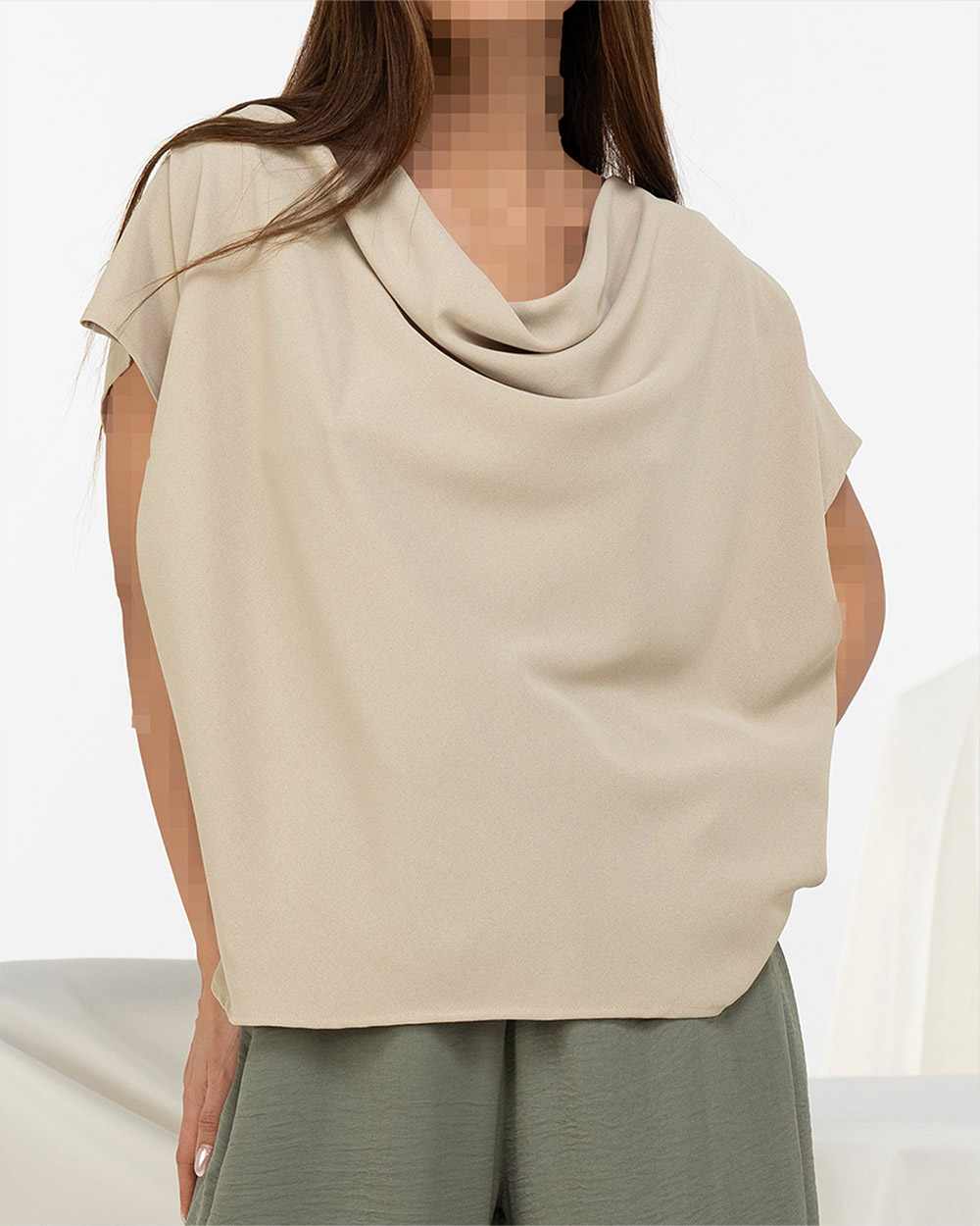 بلوز کرپ زنانه 304448 - کرمی سیر